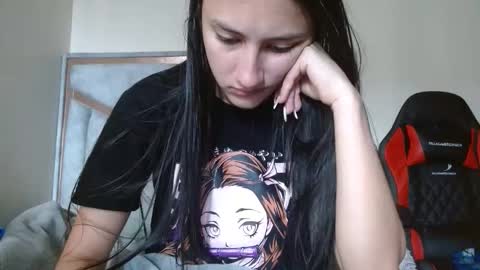 alex y luisa online show from April 10, 4:33 pm