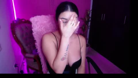 Snapshot of alexxa_1111 chatting on October 10, 2:06 am alexxa_1111 online show from October 10, 2:06 am