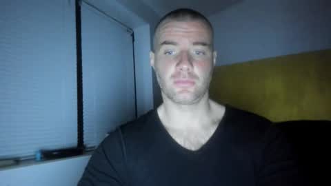 alfiesolomons87 online show from April 3, 8:16 pm