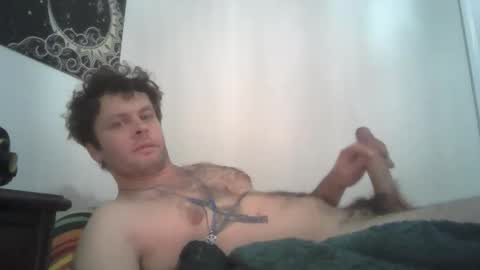 alfredkey14 online show from May 3, 4:07 am