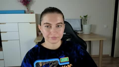 Alice online show from October 8, 9:43 pm