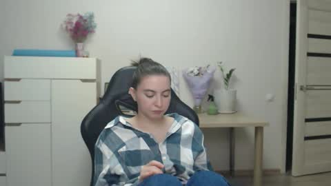 Alice online show from November 22, 10:40 pm