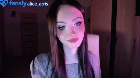 Snapshot of alice__aris chatting on October 14, 5:49 pm Alice Aris online show from October 14, 5:49 pm