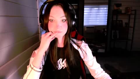 Snapshot of alice__aris chatting on February 25, 2:58 pm Alice Aris online show from February 25, 2:58 pm