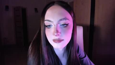 Snapshot of alice__aris chatting on October 2, 3:33 pm Alice Aris online show from October 2, 3:33 pm
