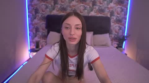 Alice online show from April 15, 12:52 pm