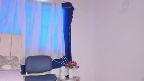 Snapshot of alice_guzman1 chatting on September 30, 6:40 pm ALICE Alice guzman online show from September 30, 6:40 pm