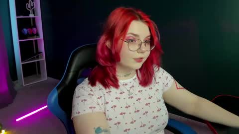 Alice online show from April 2, 11:39 am