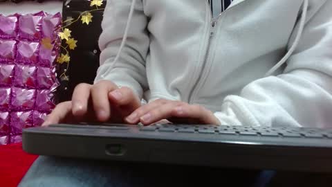 Snapshot of alice_magnus chatting on September 28, 12:25 pm alice online show from September 28, 12:25 pm