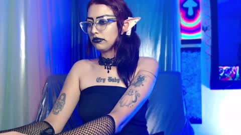      online show from March 5, 7:27 pm