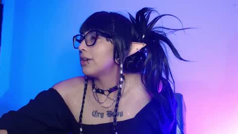      online show from March 6, 9:47 pm