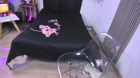 Alice online show from February 1, 6:08 pm