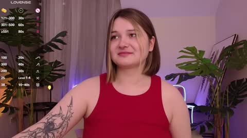 Snapshot of alice_walters chatting on March 7, 10:10 pm Alice online show from March 7, 10:10 pm