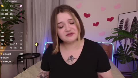 Snapshot of alice_walters chatting on February 6, 6:35 pm Alice online show from February 6, 6:35 pm