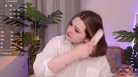 Snapshot of alice_walters chatting on January 16, 3:56 pm Alice online show from January 16, 3:56 pm