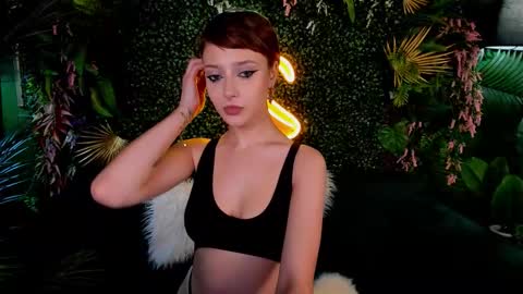 Snapshot of alicebels chatting on October 8, 5:24 am Your sweet Alice INST alicebellies online show from October 8, 5:24 am