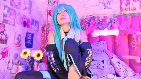     online show from November 2, 8:31 pm