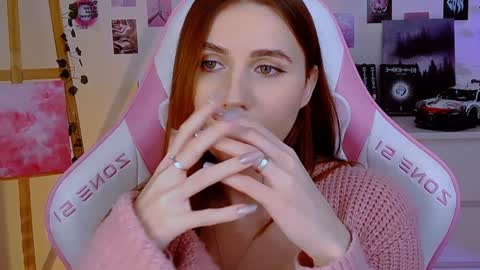 Snapshot of alicecharmy chatting on January 29, 1:38 pm alicecharmy online show from January 29, 1:38 pm