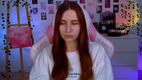 Snapshot of alicecharmy chatting on February 10, 10:20 am alicecharmy online show from February 10, 10:20 am