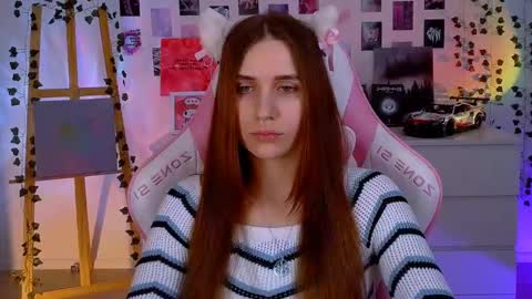 Snapshot of alicecharmy chatting on February 11, 11:42 am alicecharmy online show from February 11, 11:42 am