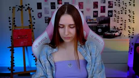 Snapshot of alicecharmy chatting on October 8, 7:03 am alicecharmy online show from October 8, 7:03 am