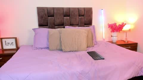 Alice Cullen online show from April 9, 4:12 pm