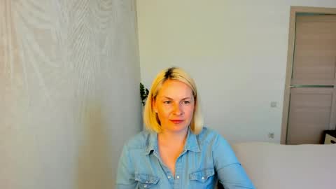 Alicee online show from May 22, 10:33 am