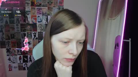 Alie online show from November 21, 3:15 am