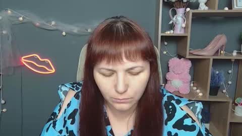 AliceInks online show from September 12, 7:10 am