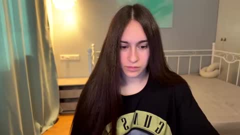 alicekollt online show from June 22, 2:02 pm