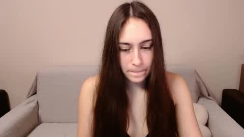 alicekollt online show from January 25, 6:35 pm