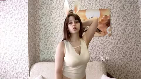 Nicole online show from April 1, 7:09 am