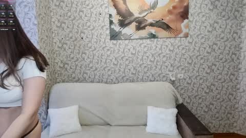 Nicole online show from April 4, 7:26 am