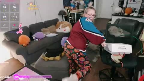 Snapshot of aliceliddell710 chatting on October 17, 7:40 pm Alice Liddell online show from October 17, 7:40 pm