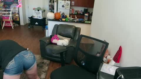 Snapshot of aliceliddell710 chatting on October 2, 5:56 pm Alice Liddell online show from October 2, 5:56 pm