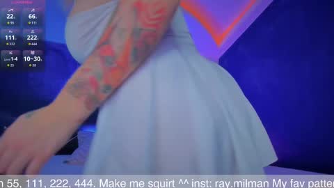 Snapshot of alicemilman chatting on October 28, 1:34 pm Alice online show from October 28, 1:34 pm