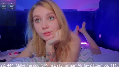 Snapshot of alicemilman chatting on October 30, 1:44 pm Alice online show from October 30, 1:44 pm