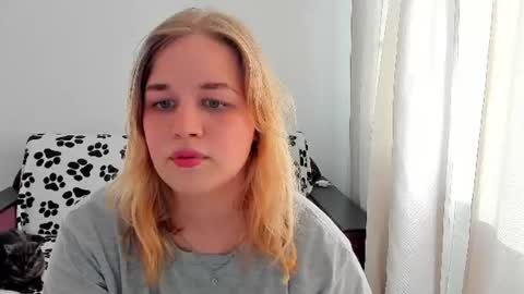 Alice online show from June 21, 4:57 pm