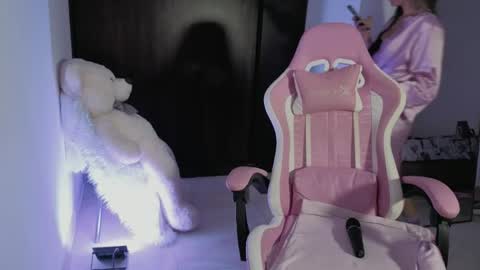 alice online show from May 30, 1:26 am