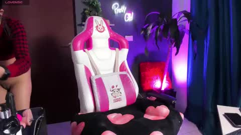 alicetaylor_1 online show from September 28, 8:18 pm
