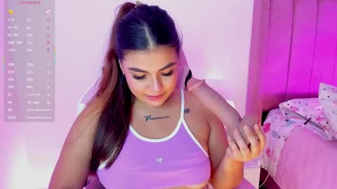 A L I C E  T H U N D E R online show from September 10, 4:13 am