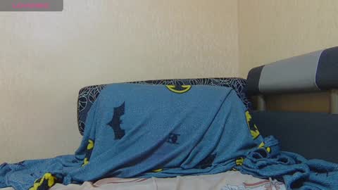 AliceWoolfy online show from April 4, 7:32 pm