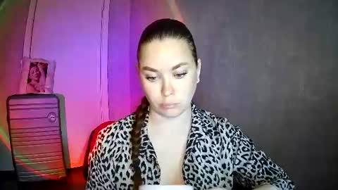 AlicexFresh online show from June 13, 12:15 pm