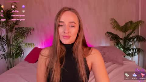 Snapshot of alicia_edwards chatting on September 24, 2:07 am Mia online show from September 24, 2:07 am