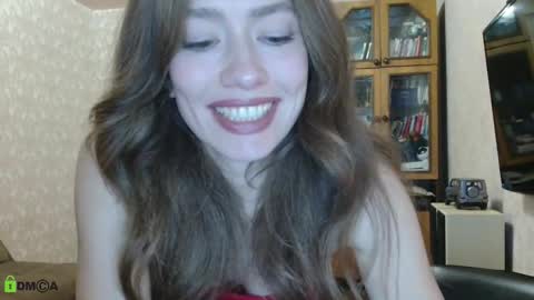 Alicia online show from September 19, 3:38 pm