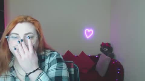 Alicia online show from February 19, 7:07 am