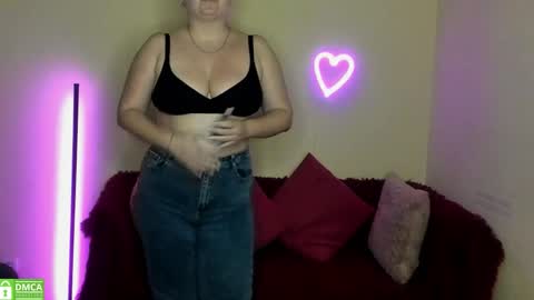 Alicia online show from September 25, 11:39 am