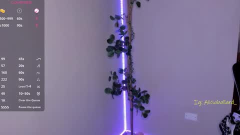 Jennyfer online show from February 19, 10:53 pm