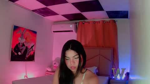 Snapshot of aliciabiden chatting on January 30, 6:56 am aliciabiden online show from January 30, 6:56 am