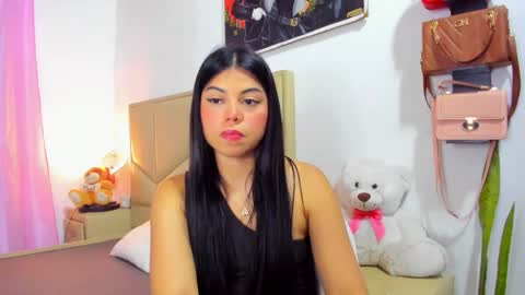 Snapshot of aliciabiden chatting on September 28, 8:12 am aliciabiden online show from September 28, 8:12 am